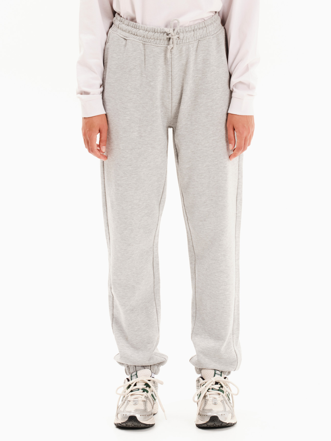 252.EW25.93-GREY-ML_1